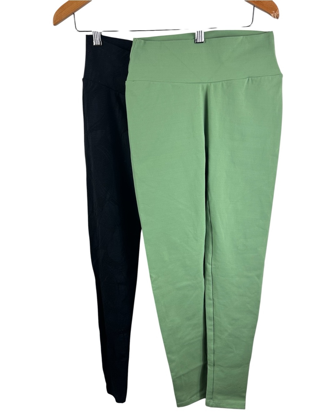 Booty by Brabants bundle of leggings. Two pairs. One black and one green. XS